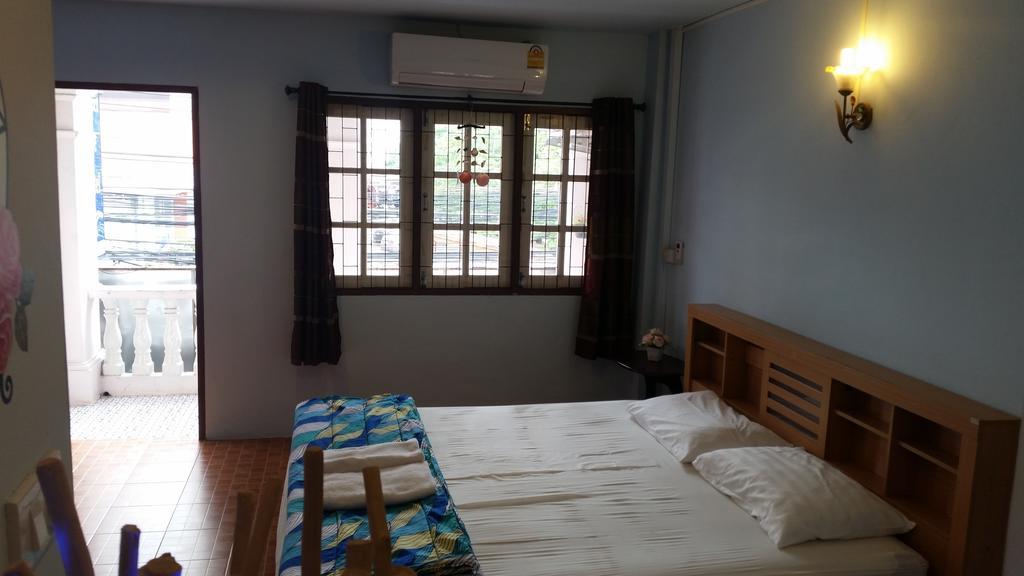 Phuket Blue Hostel Zimmer foto